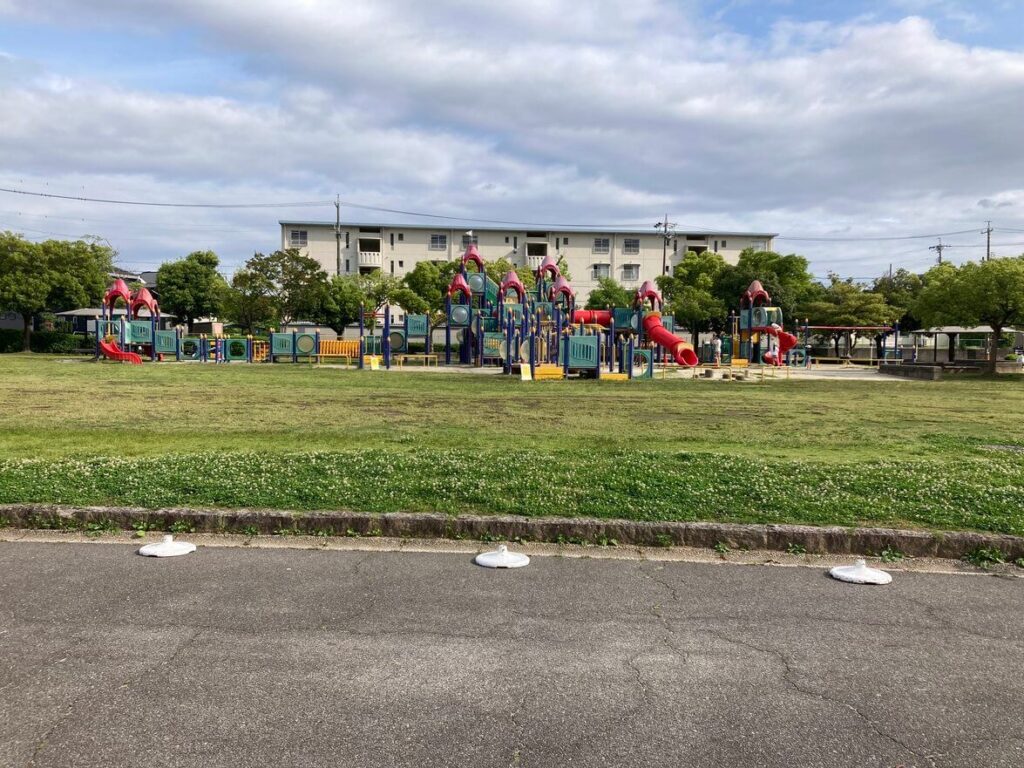公園遊具の全体像