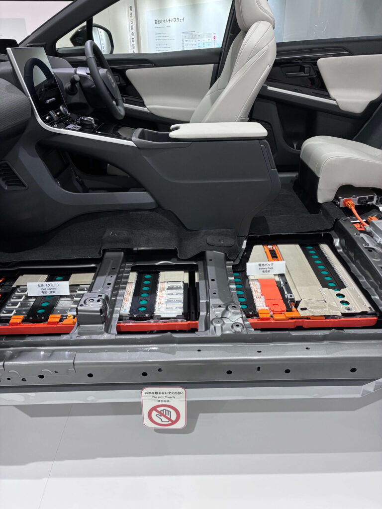 bz4xのリチウムイオン電池