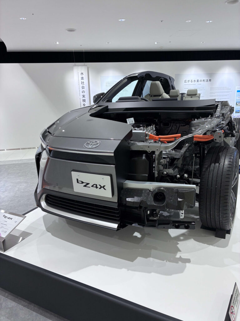 bz4xのカッティングモデル