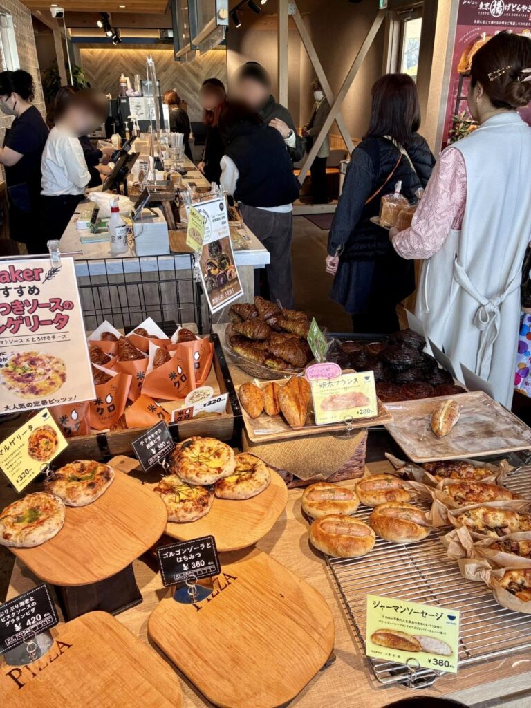 アールベイカーの店内