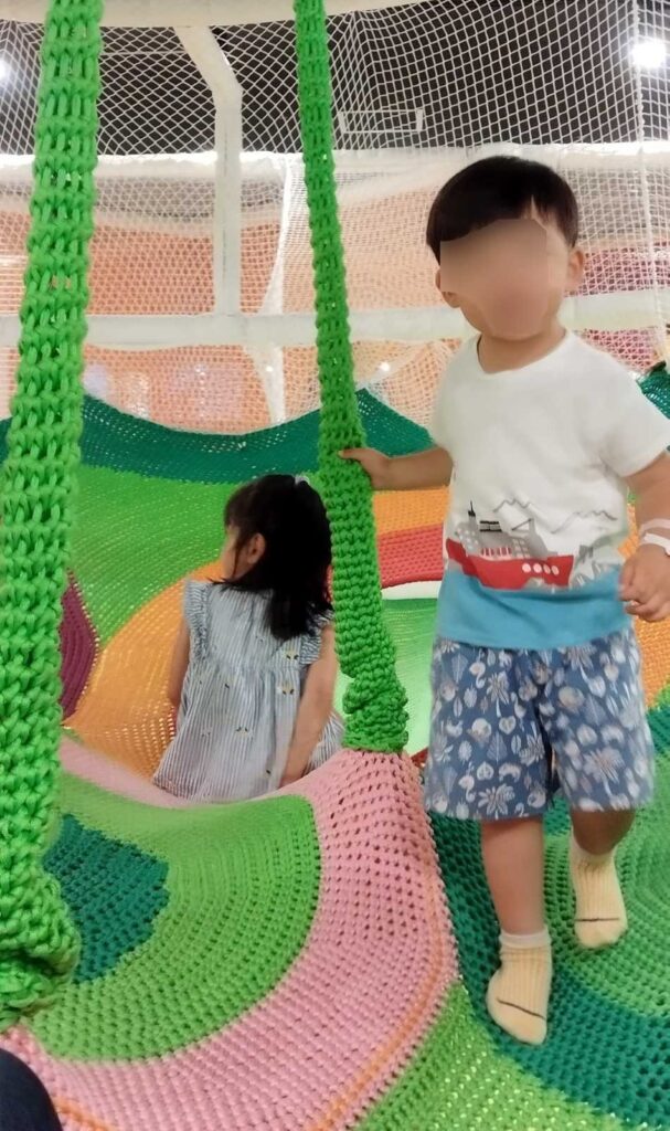 クレイジーバネット キッズエリア内にある遊具