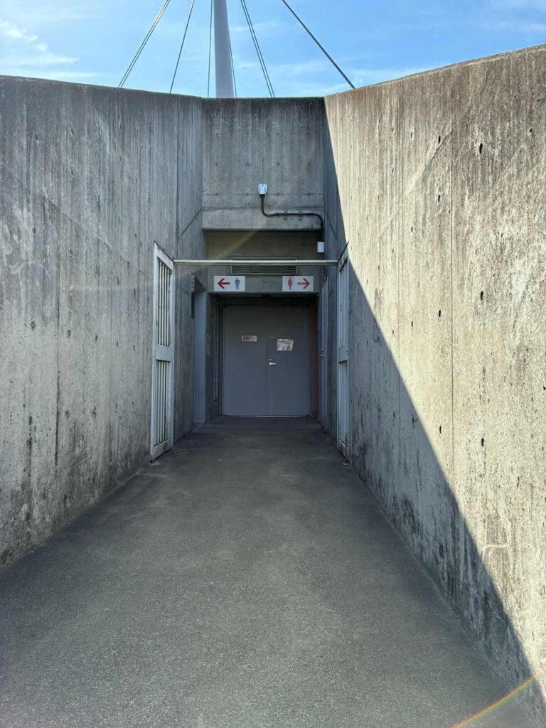 豊田市中央公園　トイレ