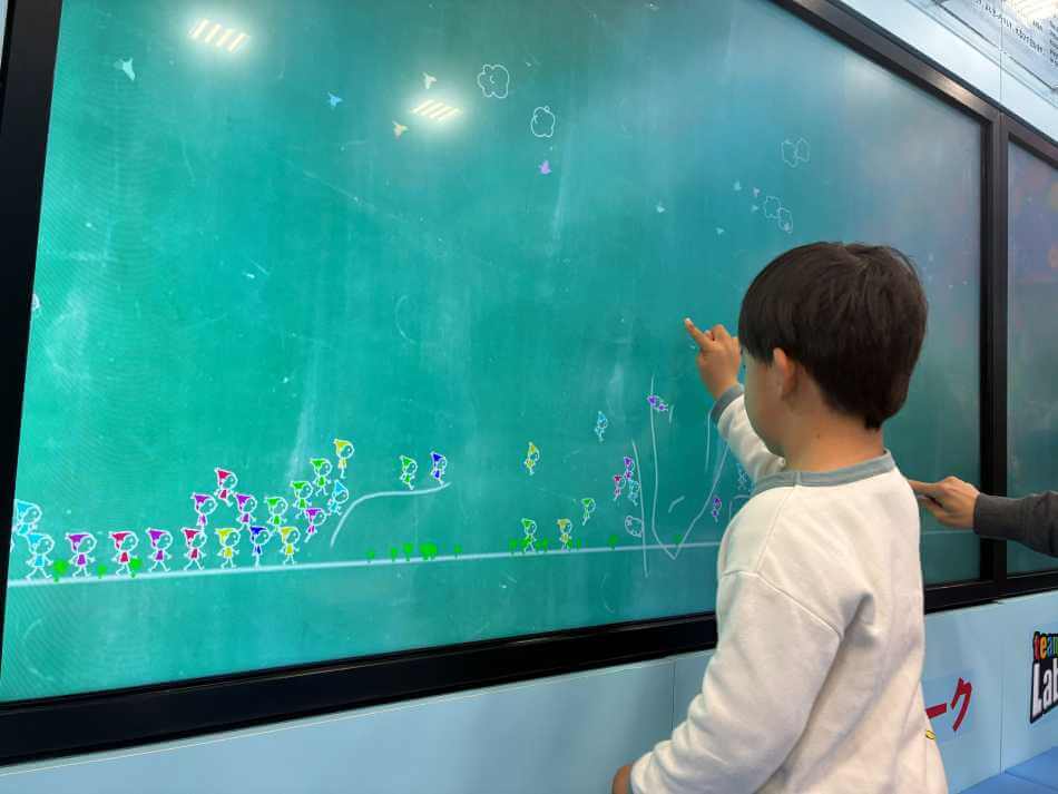 めんたいパークとこなめ　team LaBoとコラボした遊具